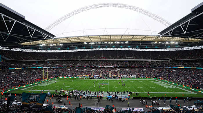 nfl-fans-london-wembley-17-games